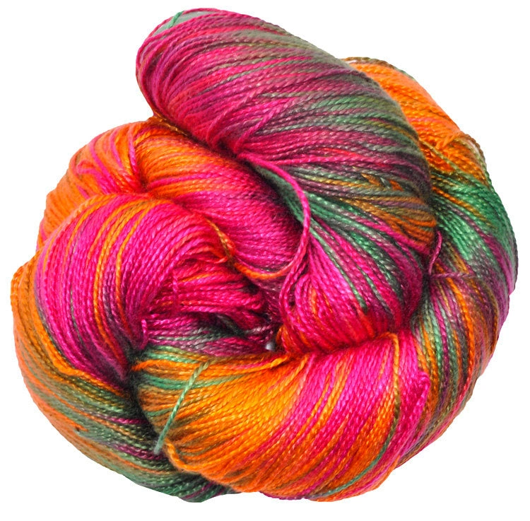 Tropic Bloom Tencel: The Dryad – Luxuriously Soft & Vibrant Comfort.